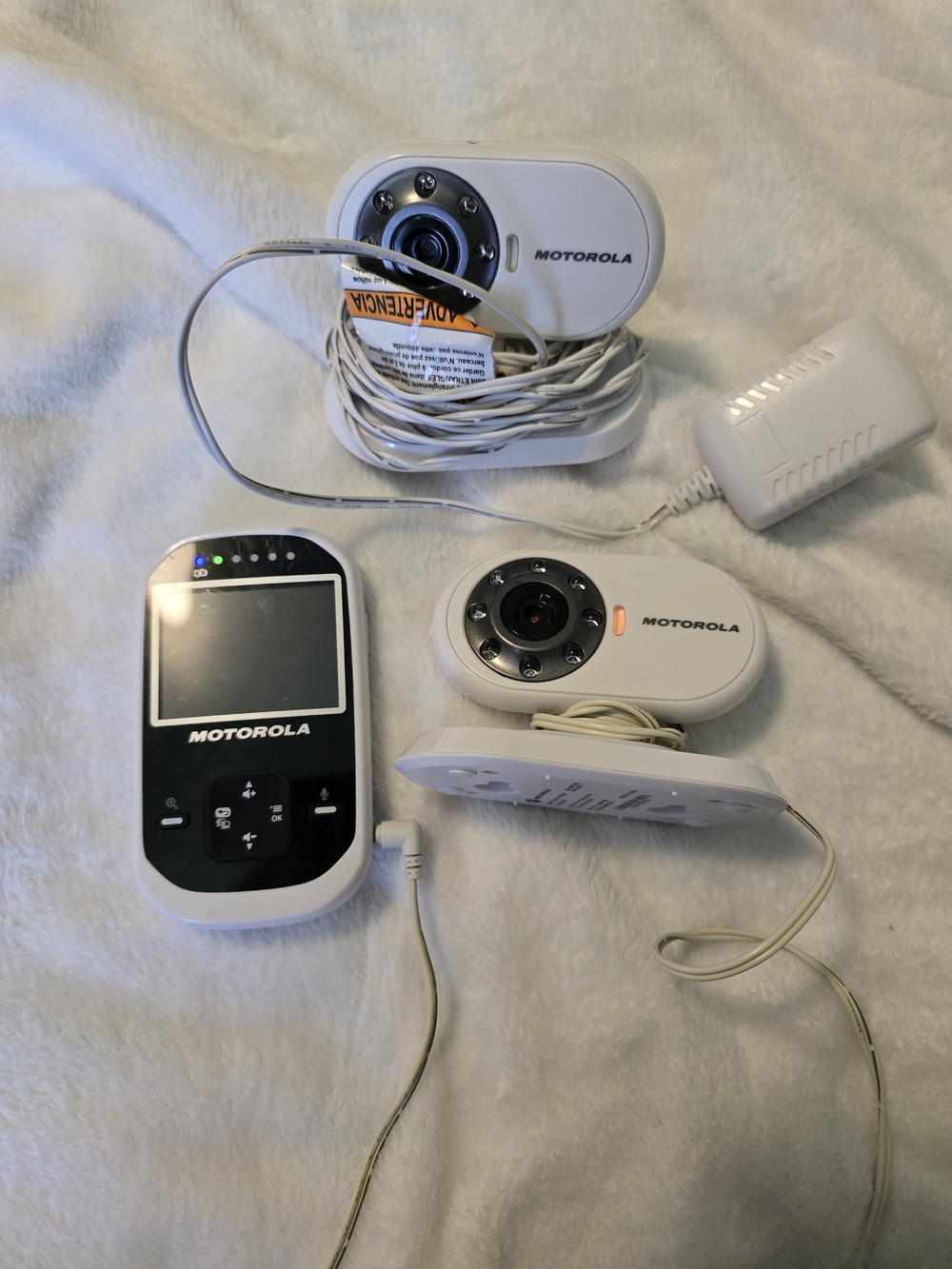 Motorola 5in. Video Baby Monitor with 2 Cameras & Parent Unit